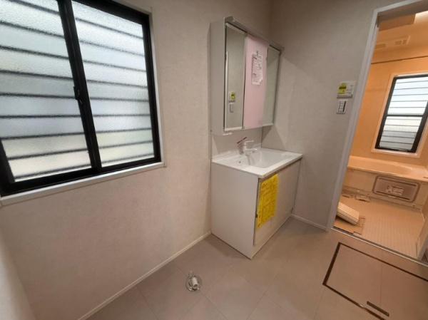 京都市西京区御陵峰ケ堂町３丁目の中古一戸建て