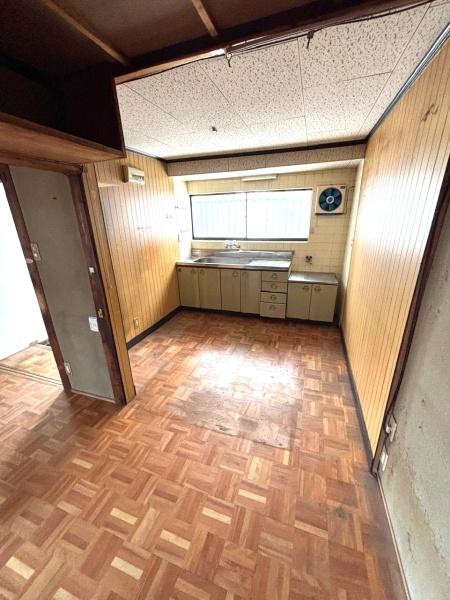 大和高田市内本町の中古一戸建て