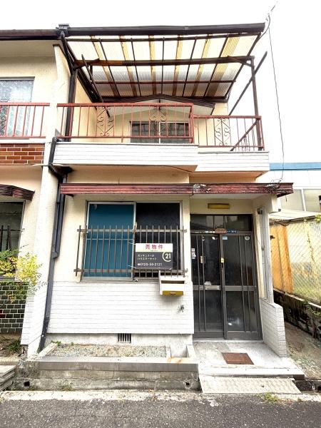 門真市柳町18-6