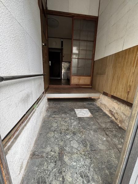 門真市柳町18-6