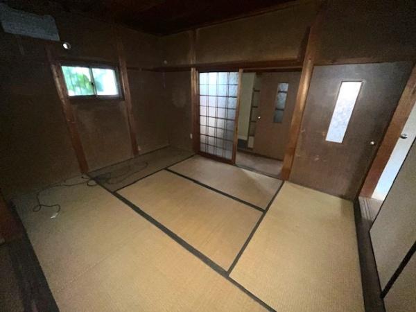 生駒郡斑鳩町稲葉車瀬１丁目の中古一戸建て