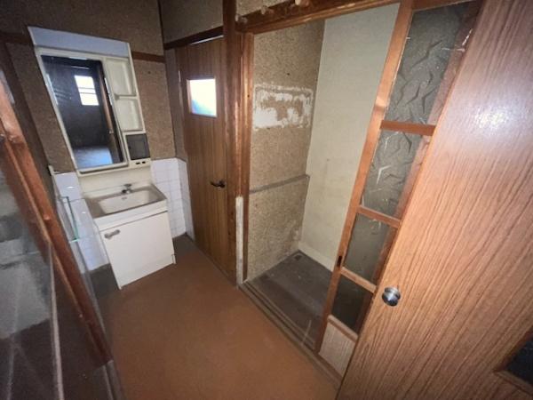 生駒郡斑鳩町稲葉車瀬１丁目の中古一戸建て