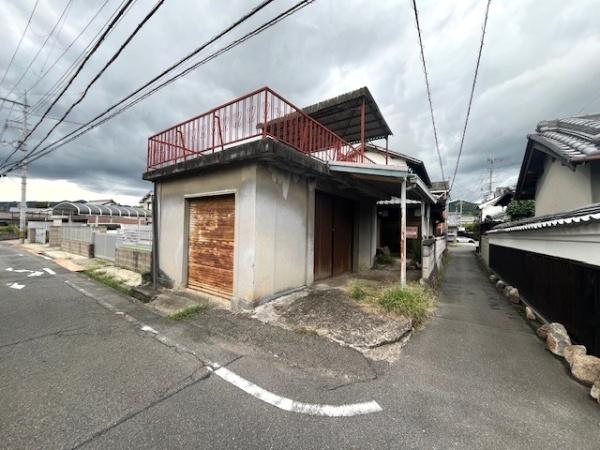 生駒郡尾斑鳩町稲葉車瀬1-9-19
