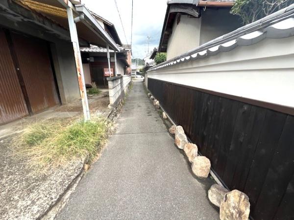 生駒郡尾斑鳩町稲葉車瀬1-9-19