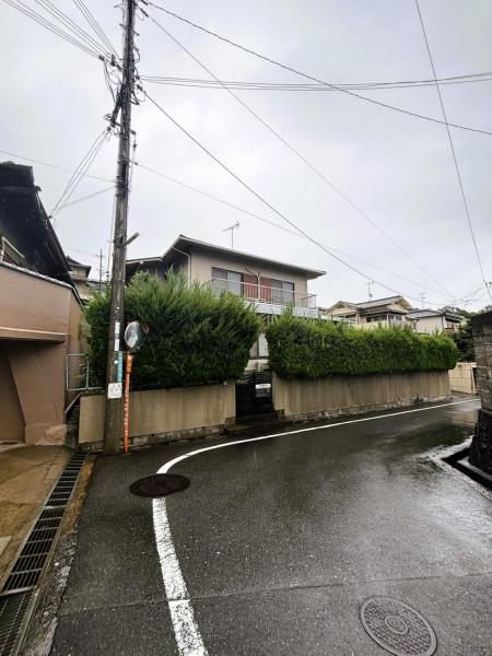 生駒郡三郷町勢野西4丁目8-8