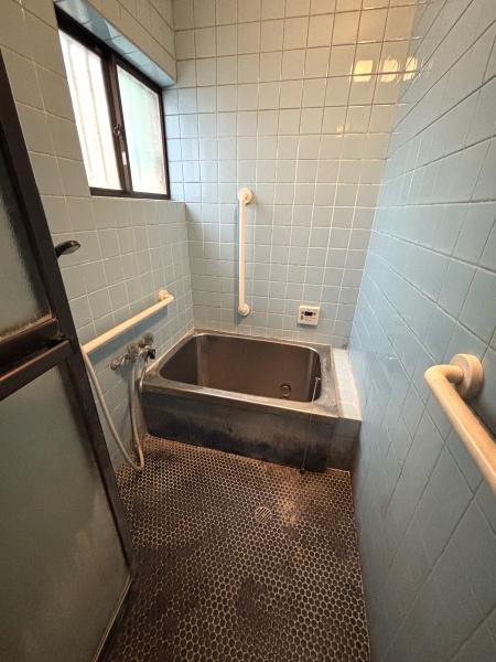 富田林市西板持町7丁目の中古一戸建て(バス)