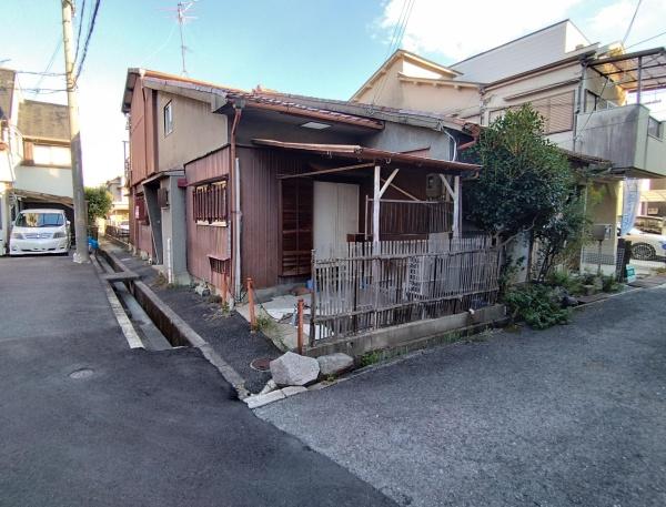 茨木市戸伏町8-6