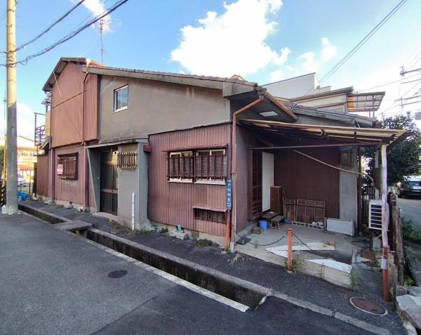 茨木市戸伏町8-6