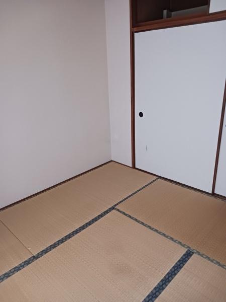 ひよどり台二団地十三号棟