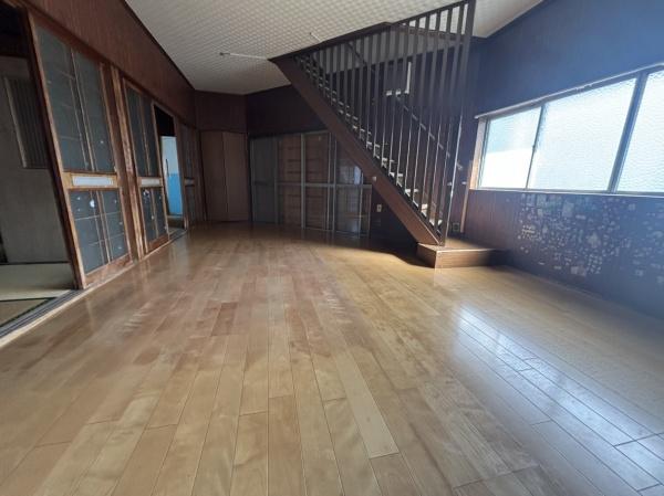 岸和田市八幡町の中古一戸建て