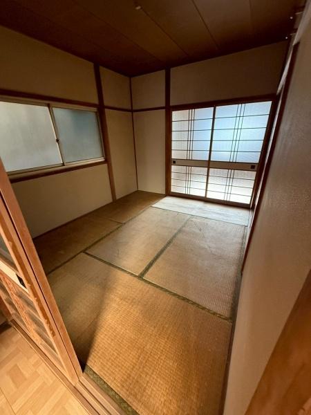 寝屋川市黒原旭町の中古一戸建て