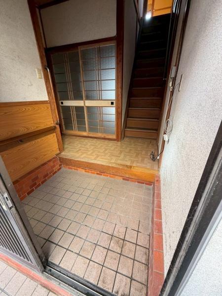 寝屋川市黒原旭町の中古一戸建