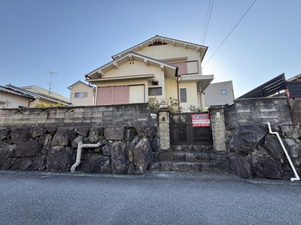 生駒郡平群町春日丘１丁目7-3