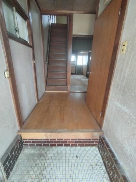 泉佐野市鶴原261-1