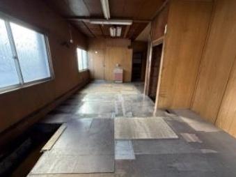 平尾２丁目倉庫