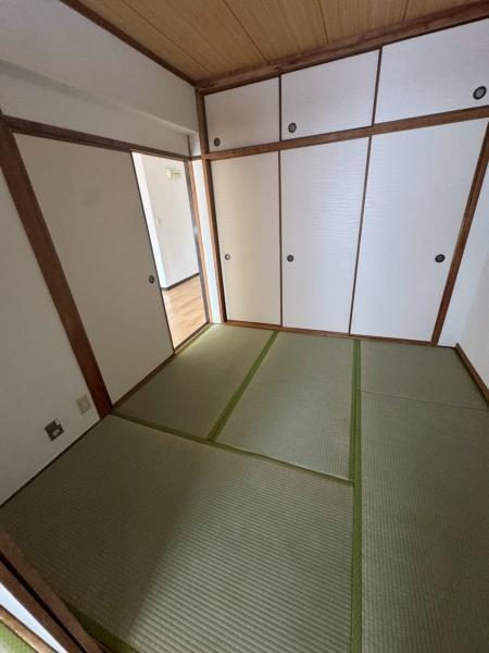 シャトー川庄400号