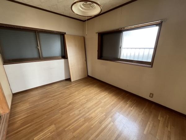 生駒郡斑鳩町龍田３丁目の中古一戸建て