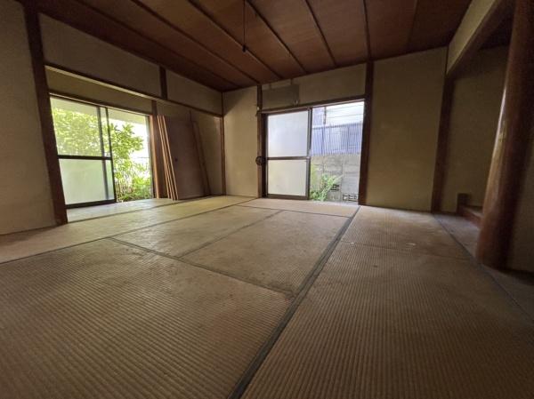 宝塚市小林２丁目の中古一戸建て