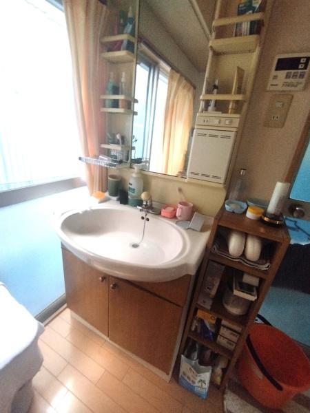 寝屋川市新家１丁目の中古一戸建て