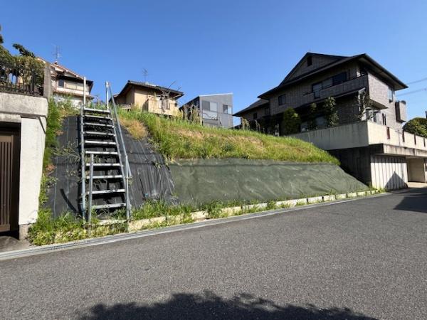 生駒郡三郷町東信貴ケ丘１丁目の土地