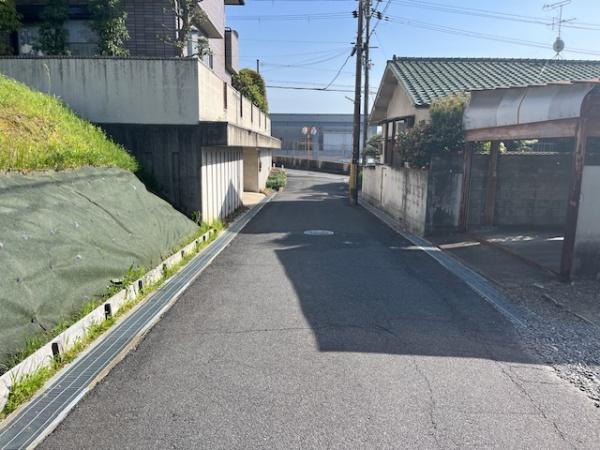 生駒郡三郷町東信貴ケ丘1丁目5-33付近