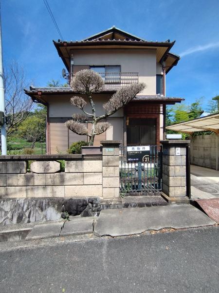 生駒郡平群町緑ケ丘6丁目5-9