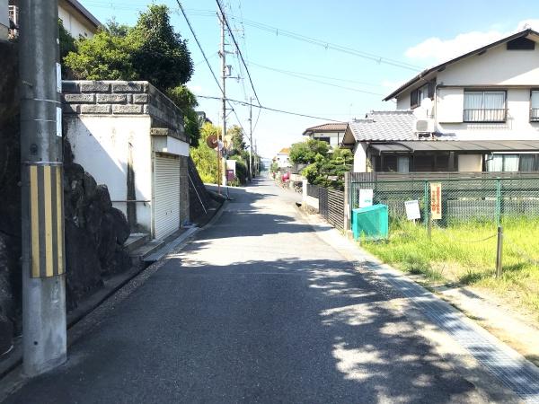 生駒郡平群町春日丘2丁目9-21