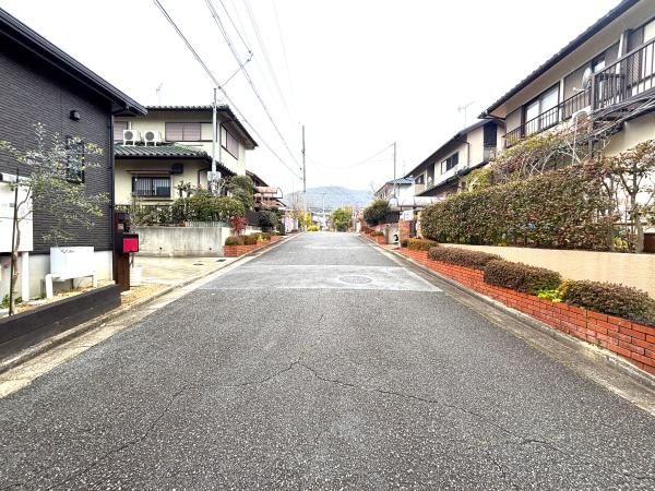 川西市けやき坂2丁目17番9