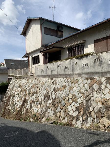 宝塚市雲雀丘１丁目の中古一戸建て
