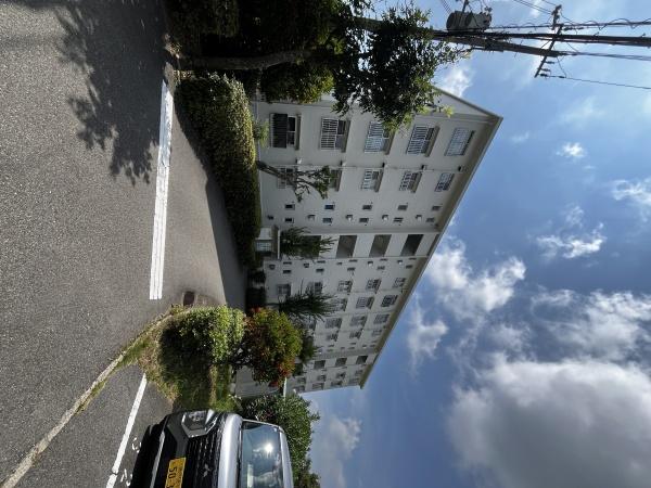 ひよどり台三団地18号棟401号室