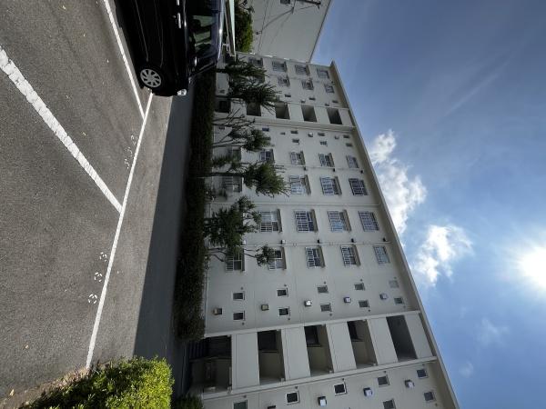 ひよどり台三団地18号棟401号室