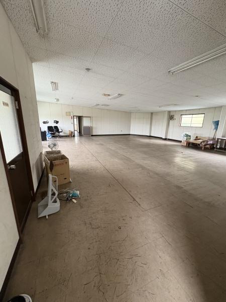 加西市牛居町店舗