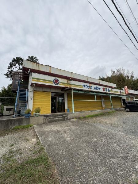 加西市牛居町店舗