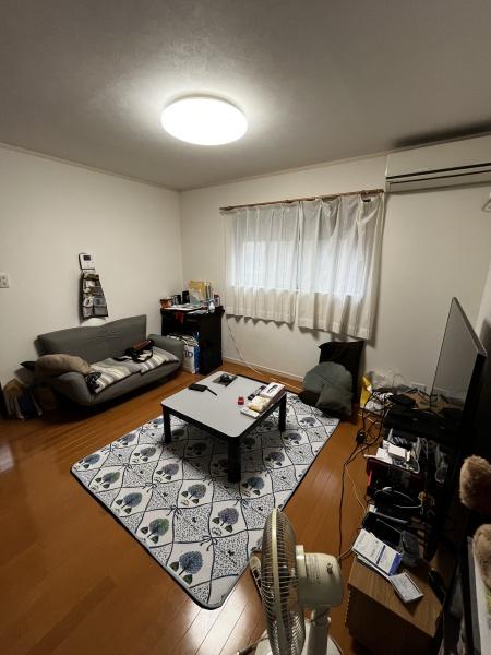 伊丹市北伊丹6丁目の中古一戸建て(リビング)