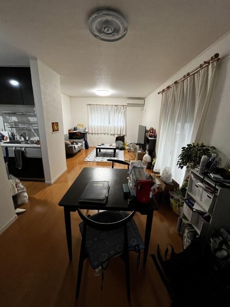 伊丹市北伊丹6丁目の中古一戸建て(リビング)