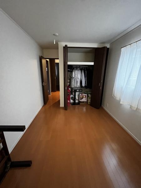 伊丹市北伊丹6丁目の中古一戸建て(洋室)