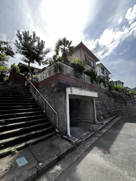 川西市湯山台２丁目の中古一戸建て