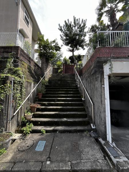 川西市湯山台２丁目の中古一戸建て