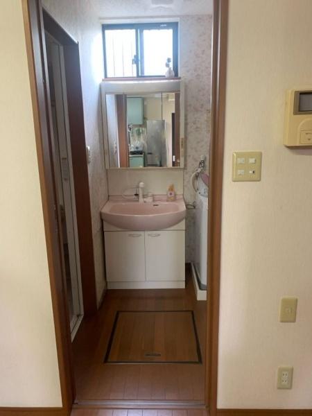 川西市鴬の森町の中古一戸建て