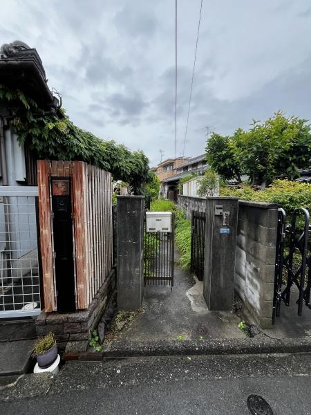 伊丹市春日丘６丁目の中古一戸建て