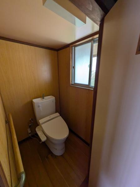 尾鷲市九鬼町の中古一戸建て(トイレ)