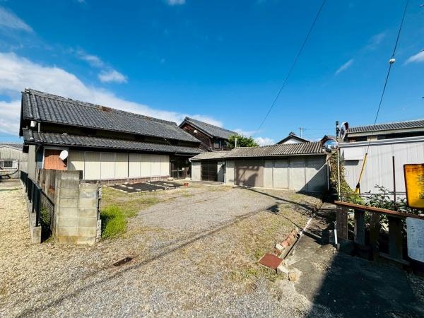 西尾市一色町一色西屋敷の中古一戸建て