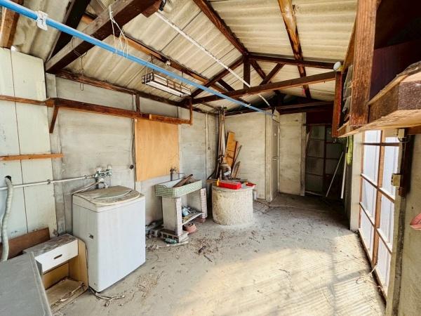 西尾市一色町一色西屋敷の中古一戸建て