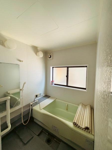 西尾市一色町一色西屋敷の中古一戸建て