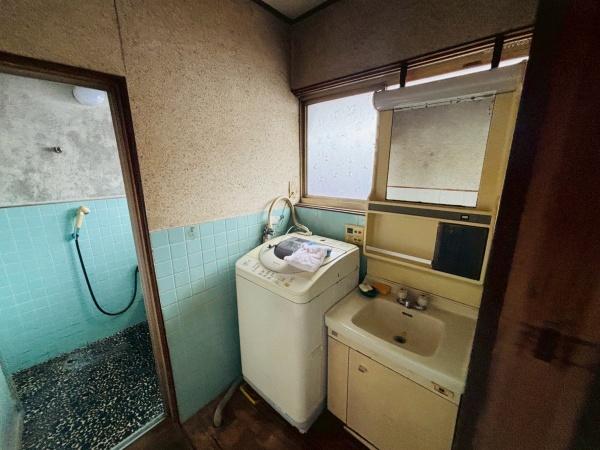 小牧市大字本庄の中古一戸建て