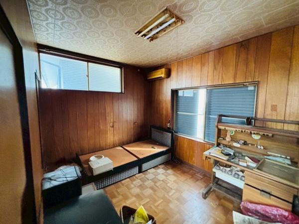 小牧市大字本庄の中古一戸建て