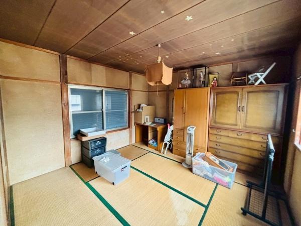 小牧市大字本庄の中古一戸建