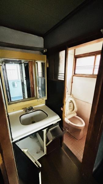 半田市港本町３丁目の中古一戸建て