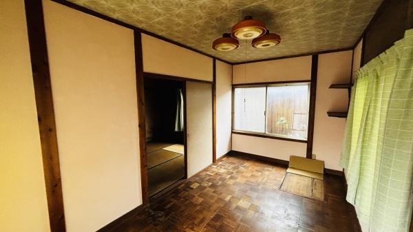 半田市港本町３丁目の中古一戸建て