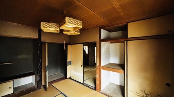半田市港本町３丁目の中古一戸建て